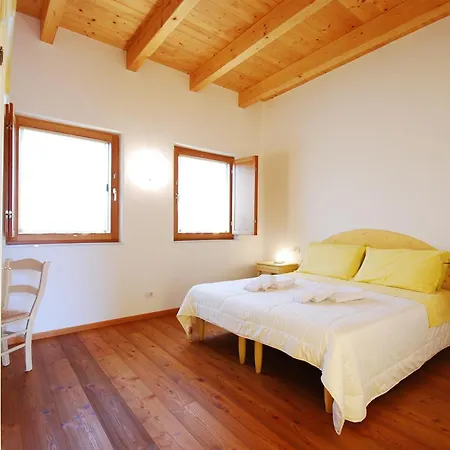 Corte All'olmo Фермерский дом *