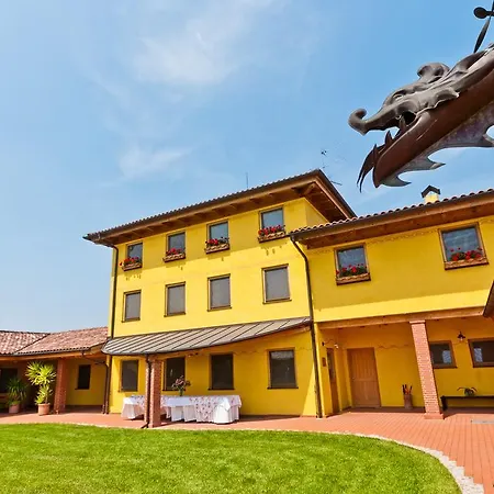 Corte All'olmo Farm stay